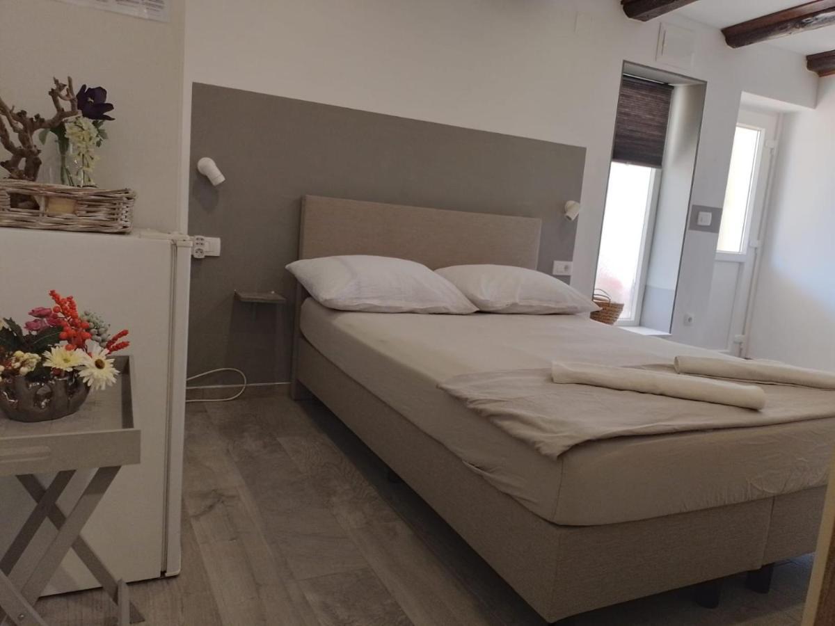 Apartments Ciao Bella City Centre With Free Parking Sibenik Luaran gambar